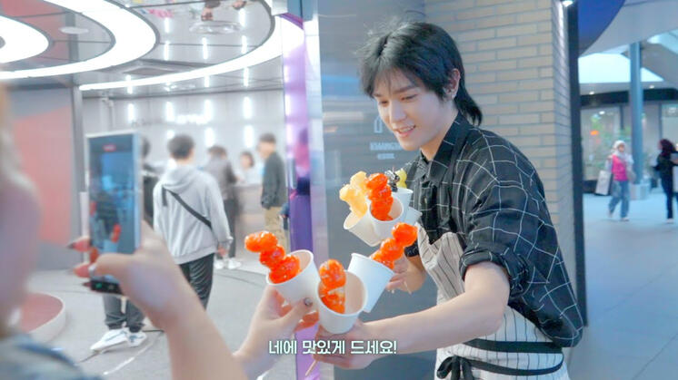 Making &amp; sharing Tanghulu🍈🫐